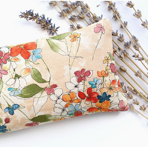 FLORAL EYE PILLOW -  100% cotton. Natural ingredients: Long grain rice, organic dried lavender buds and organic Bulgarian lavender essential oil. Can be heated or cooled. Perfect for deep relaxation and to soothe. Handmade in Florida by SaidoniaEco.